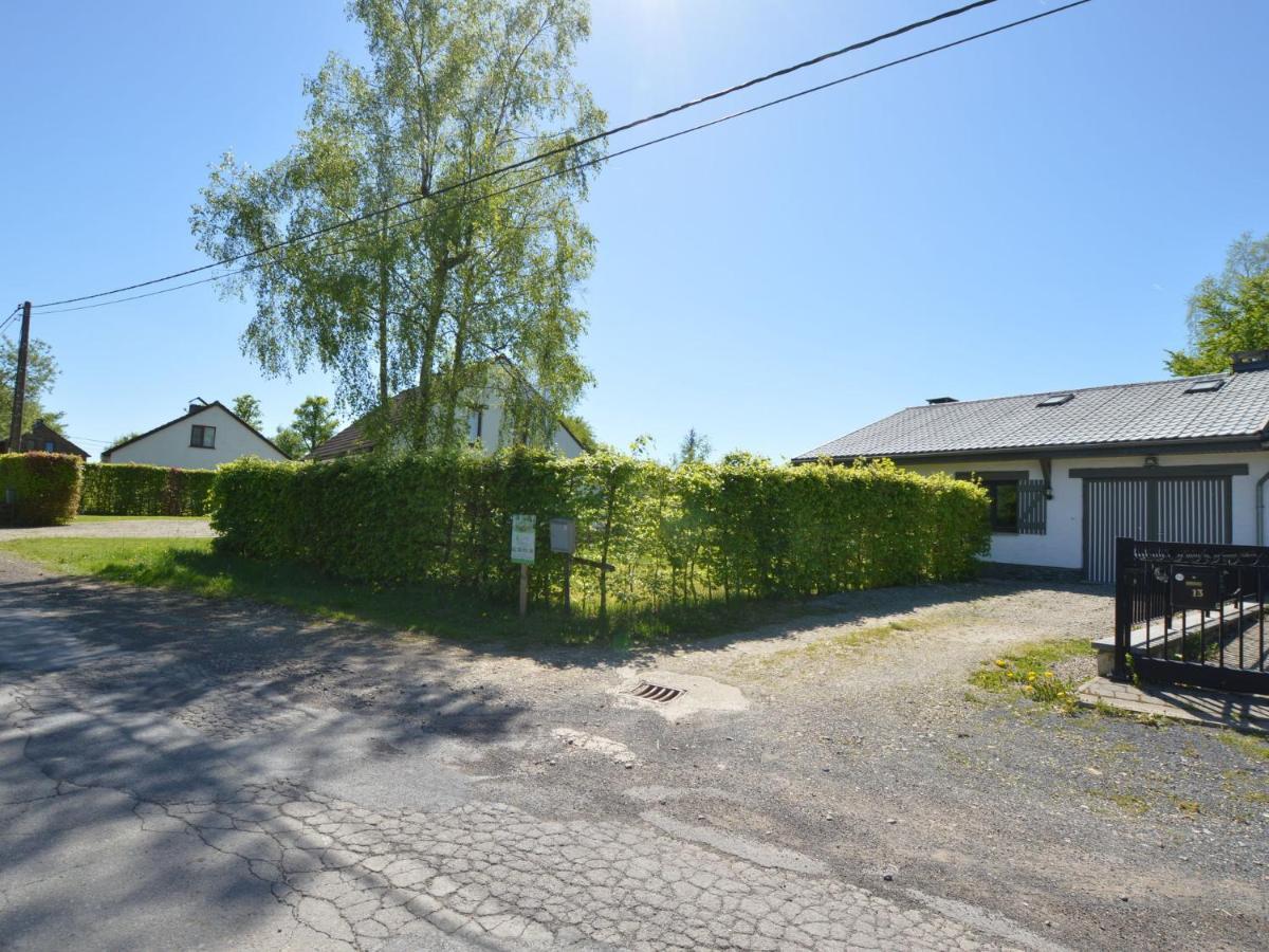 Quaint Cottage In Mont Near High Fens Nature Park Malmedy Exterior foto